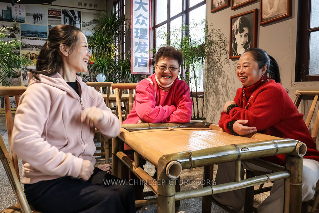 Old Chinese Lady in Yiyang