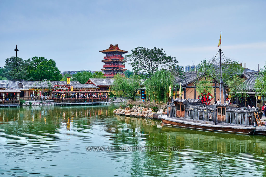 Kaifeng Millennium City Park 3